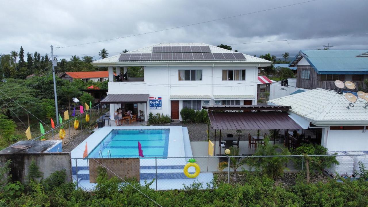 Bernis Hostel Moalboal Exterior foto