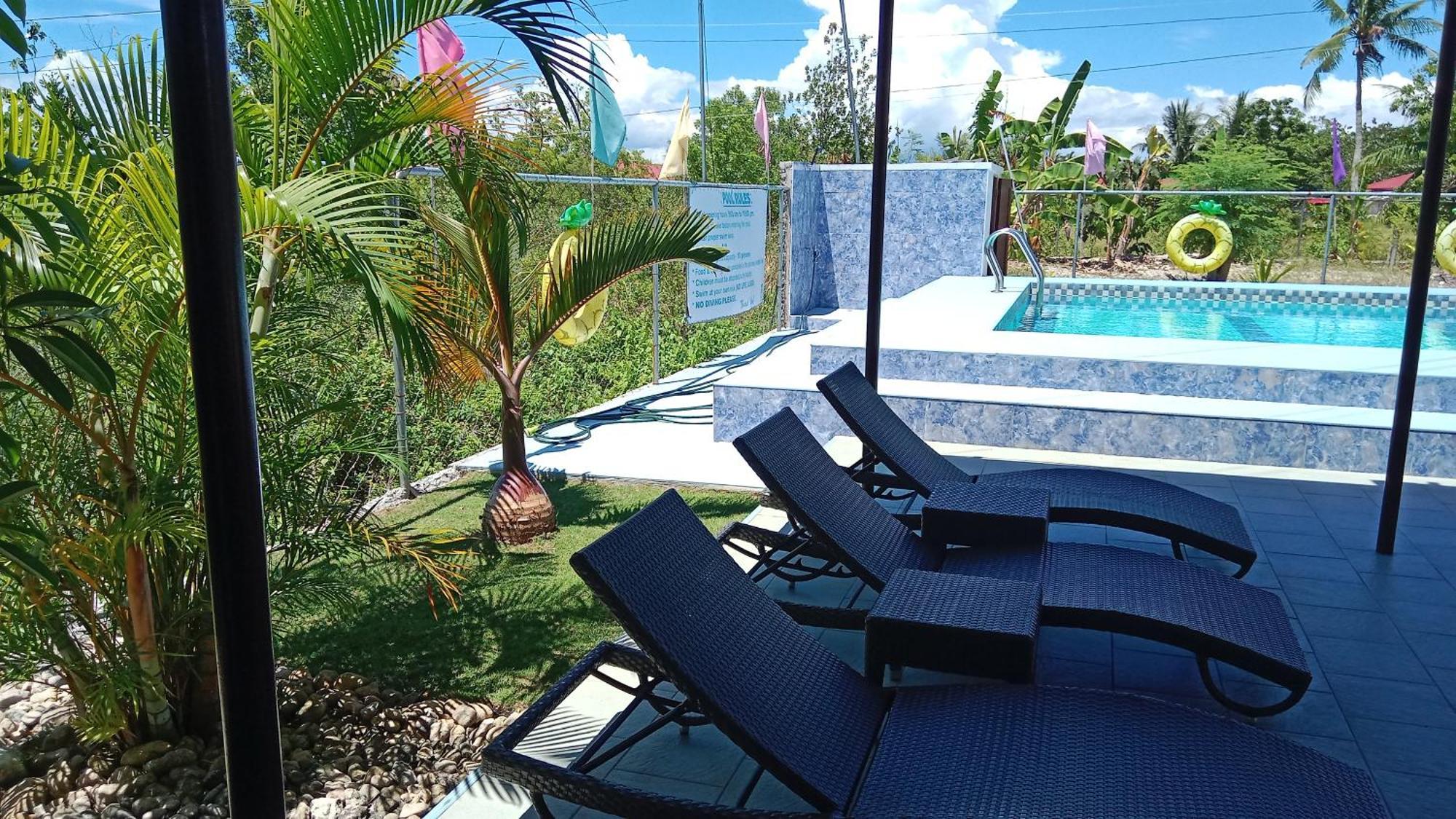 Bernis Hostel Moalboal Exterior foto